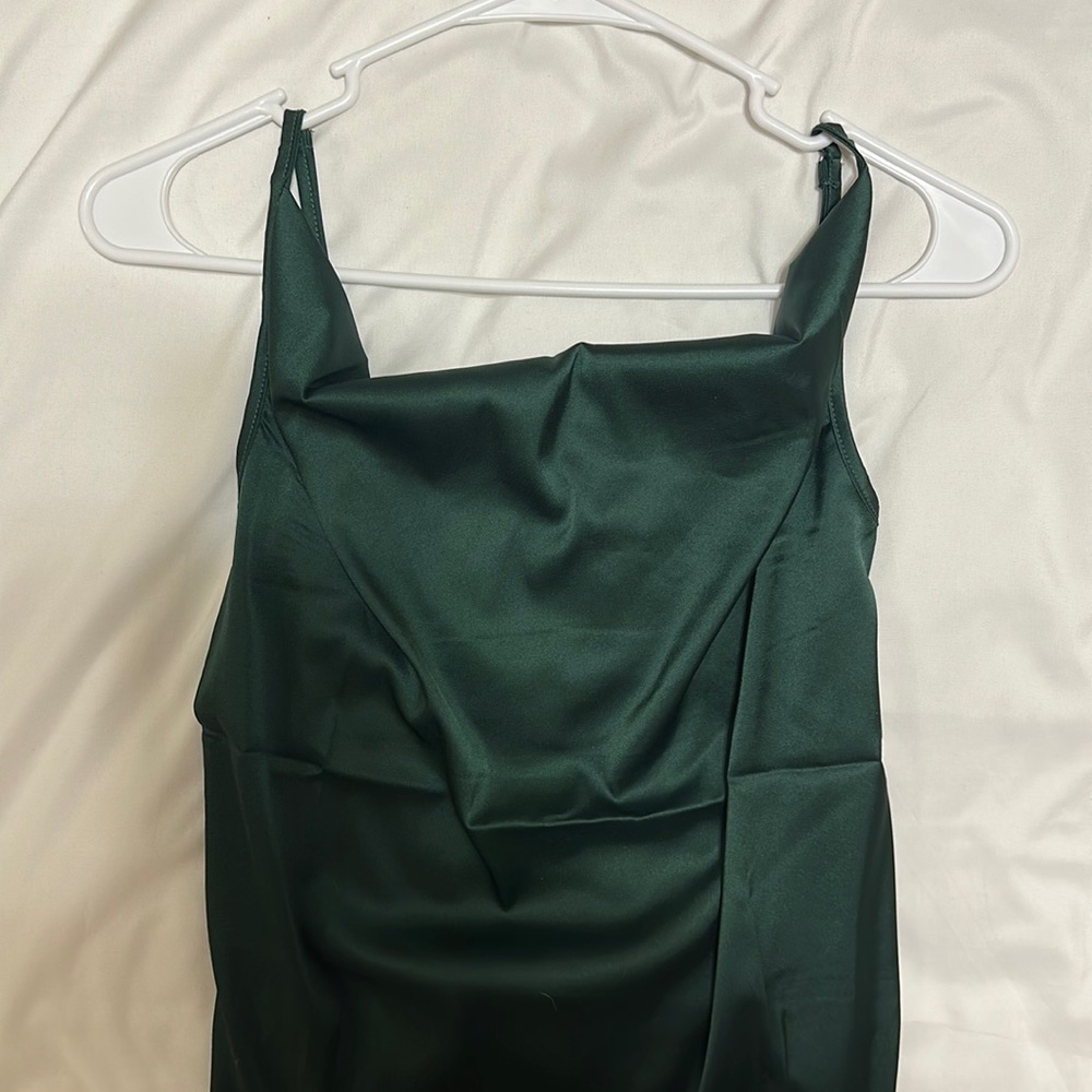 Women’s emerald green tank size S-M